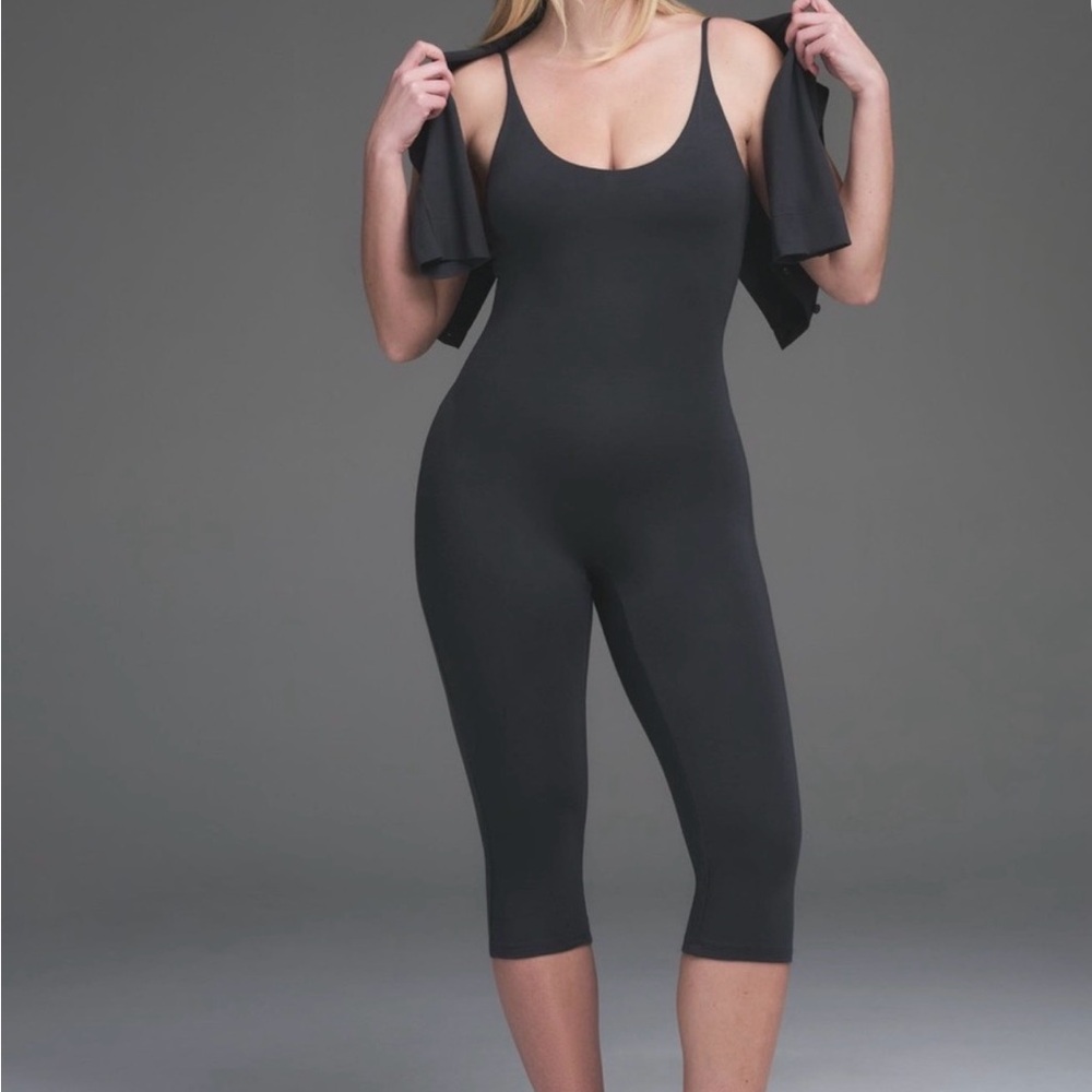 SKIMS SMOOTH LOUNGE SKIMPY STRAP CATSUIT